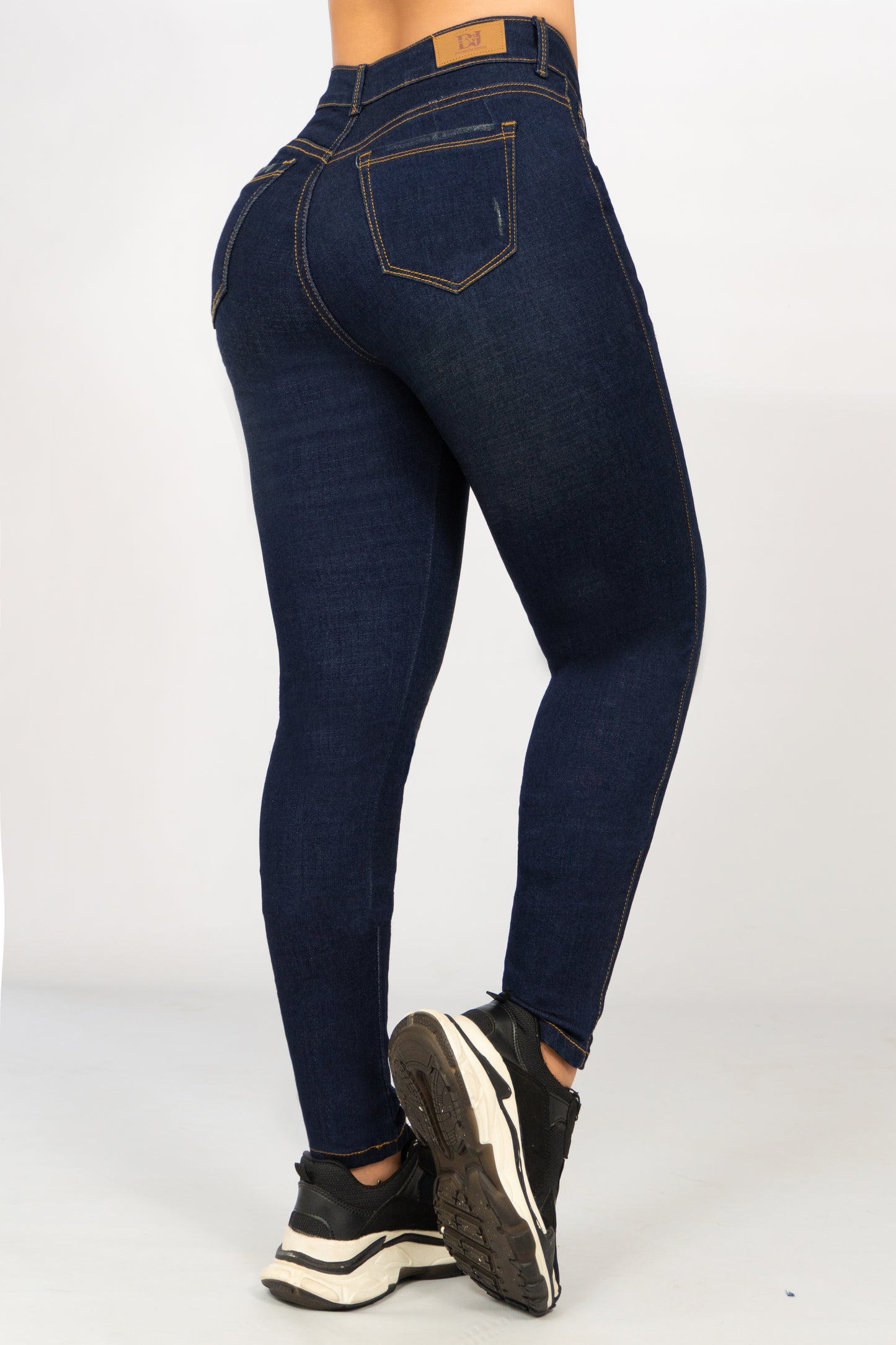 Jeans 1 Boton Levantacola Azul Oscuro